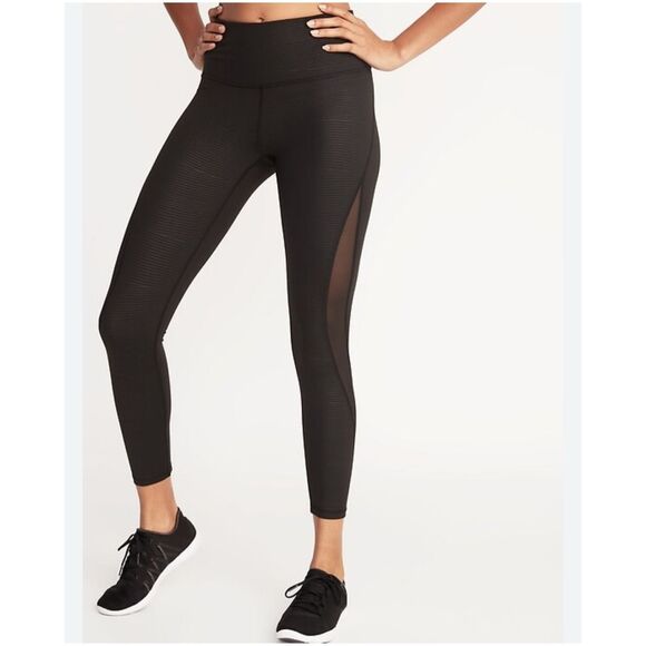 Old Navy Pants - Old Navy High-Waisted Elevate 7/8-Length Mesh-Splice Compression Leggings Size M
